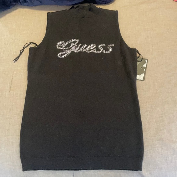 Guess - Picture 1 of 4
